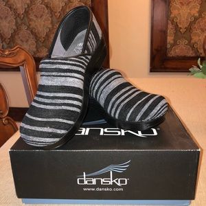 Dansko clogs/nurse shoes 100% vegan